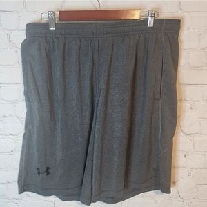 Men's Under Armour  "loose" athletic shorts, size XL